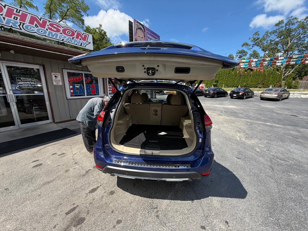 2020 Nissan Rogue Image 9