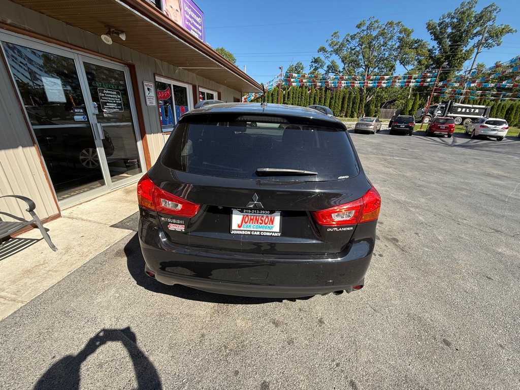 2013 Mitsubishi Outlander Image 6