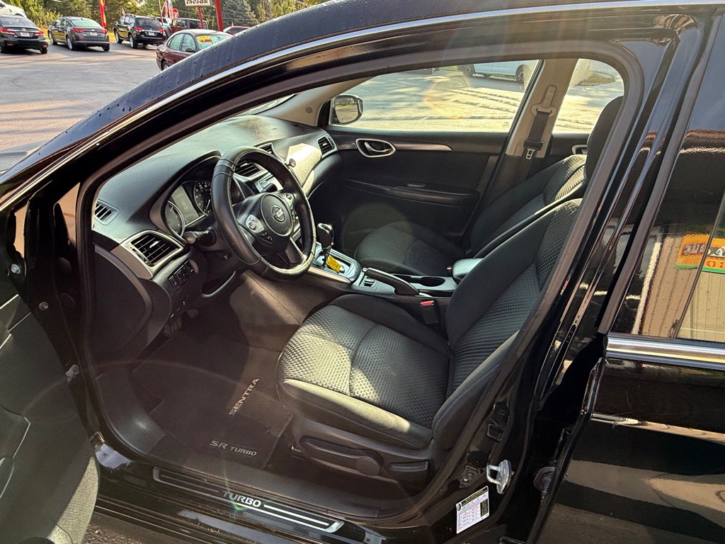 2017 Nissan Sentra Image 7