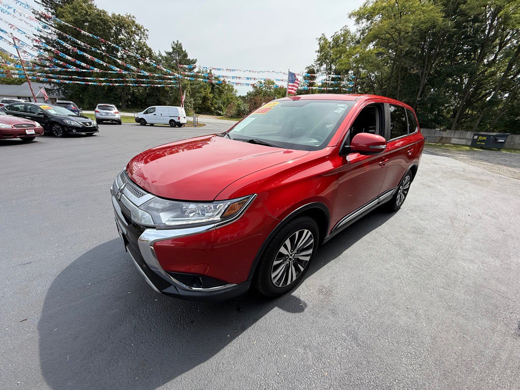 2019 Mitsubishi Outlander Image 4