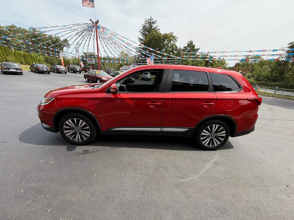 2019 Mitsubishi Outlander Image 5
