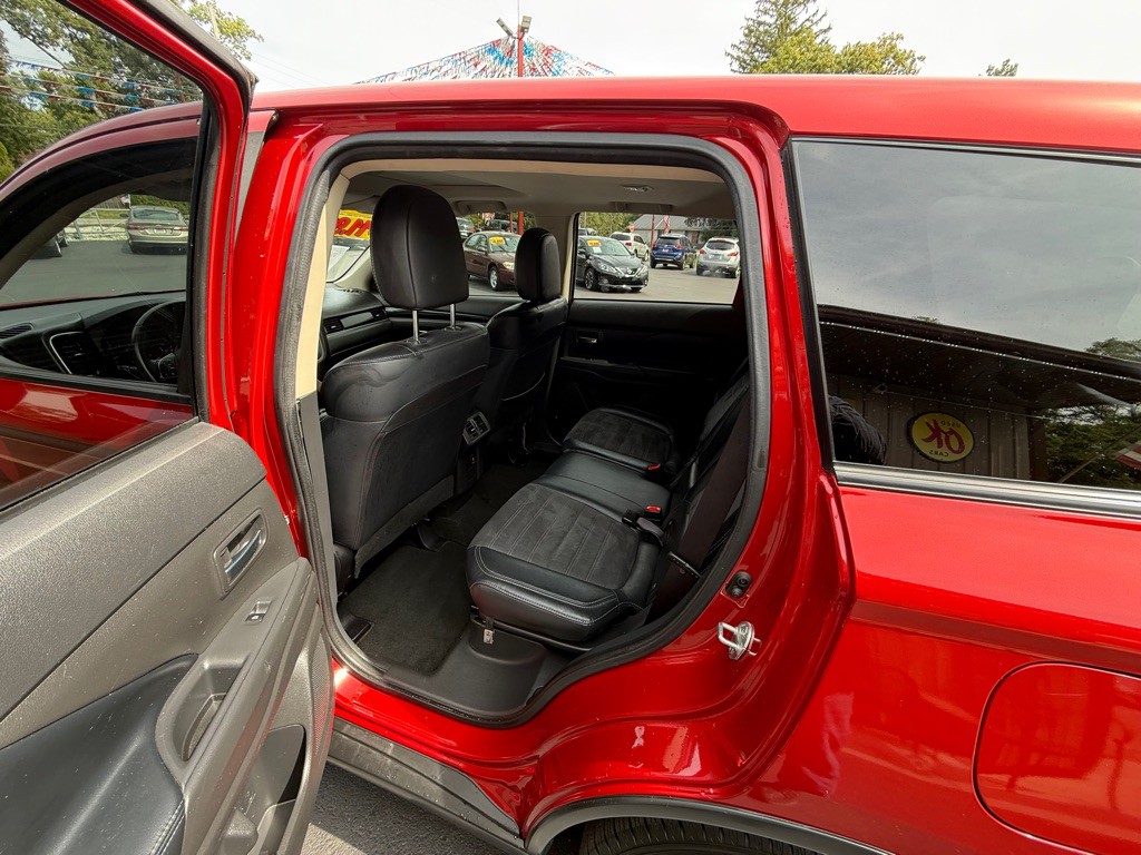2019 Mitsubishi Outlander Image 8
