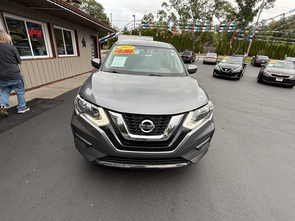 2017 Nissan Rogue Image 3