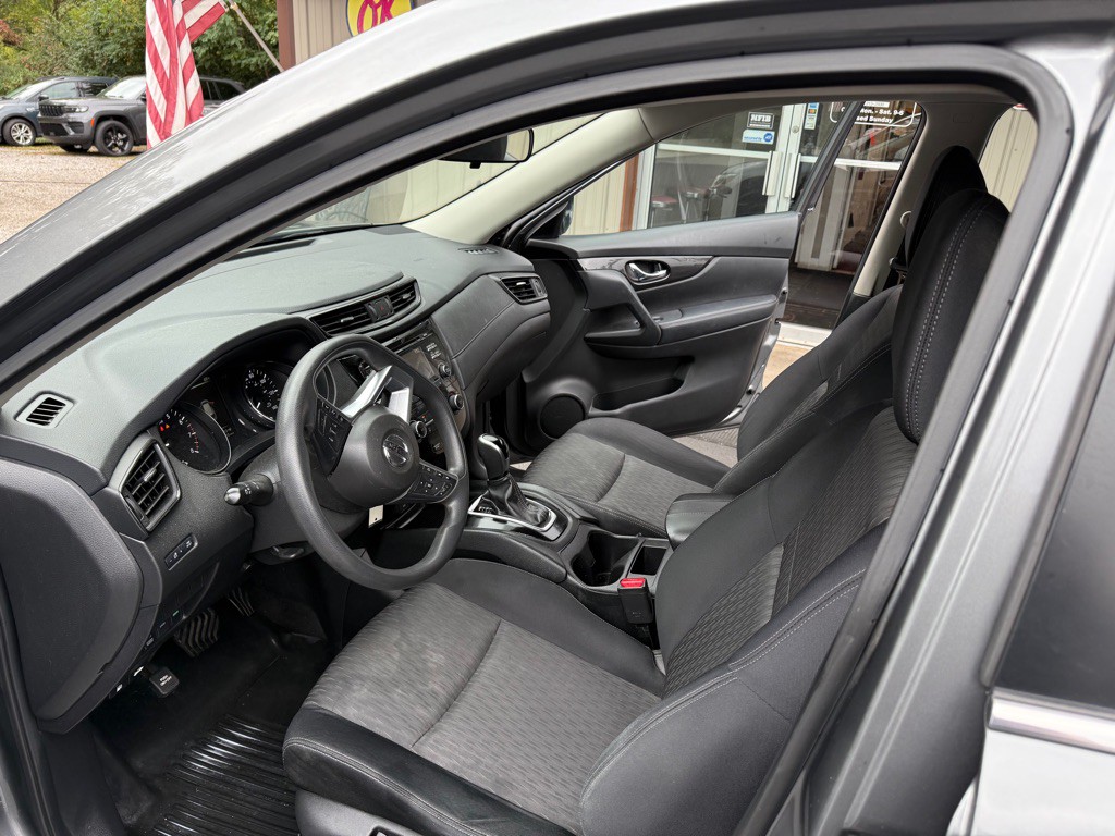 2017 Nissan Rogue Image 7