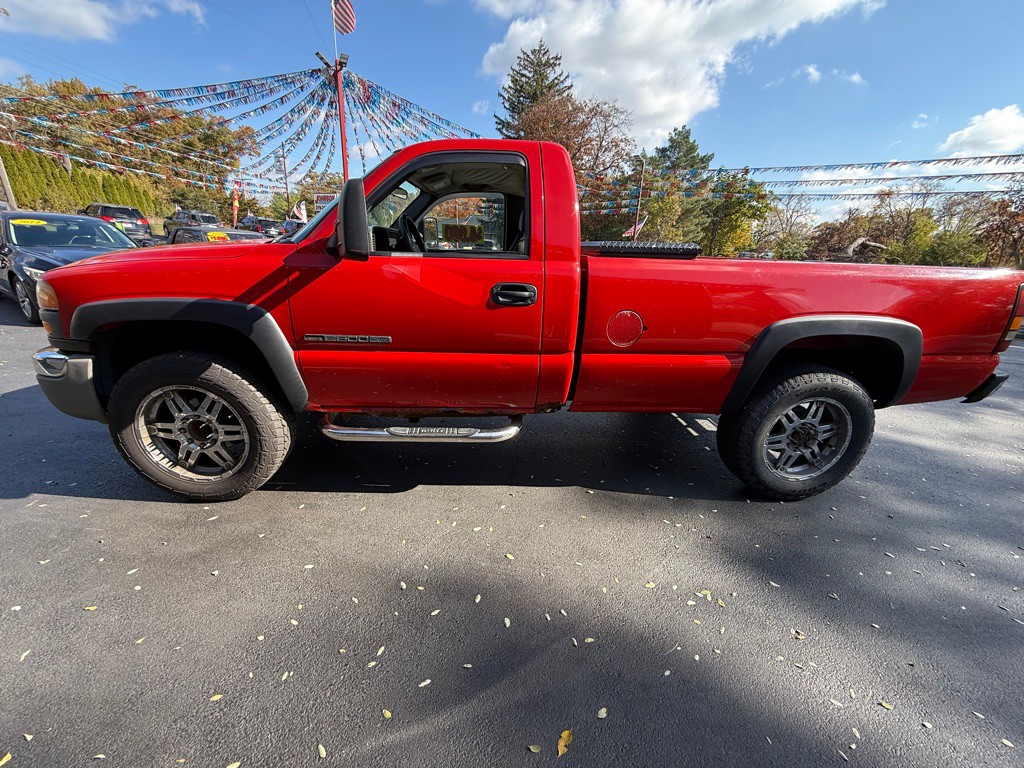 2005 GMC Sierra Image 5
