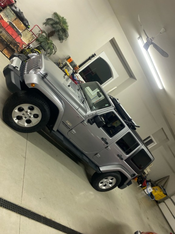 2014 Jeep Wrangler Unlimited Image 2