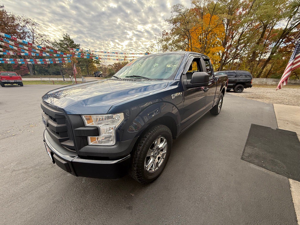 2015 Ford F-150 Image 4