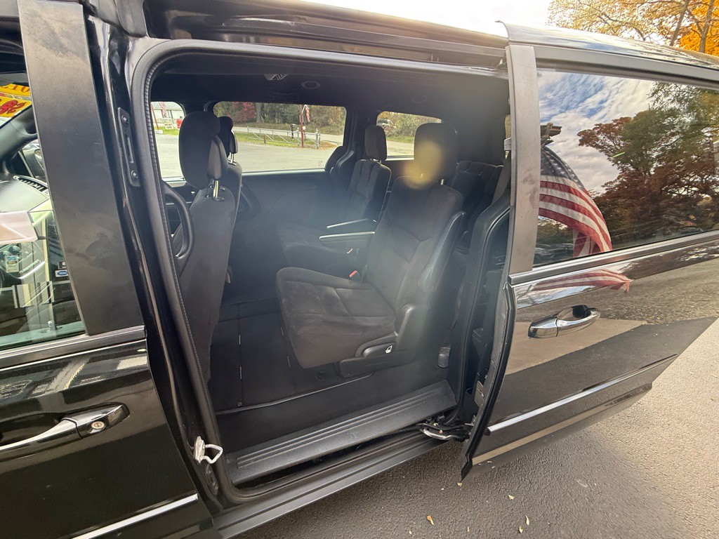 2015 Dodge Grand Caravan Image 8