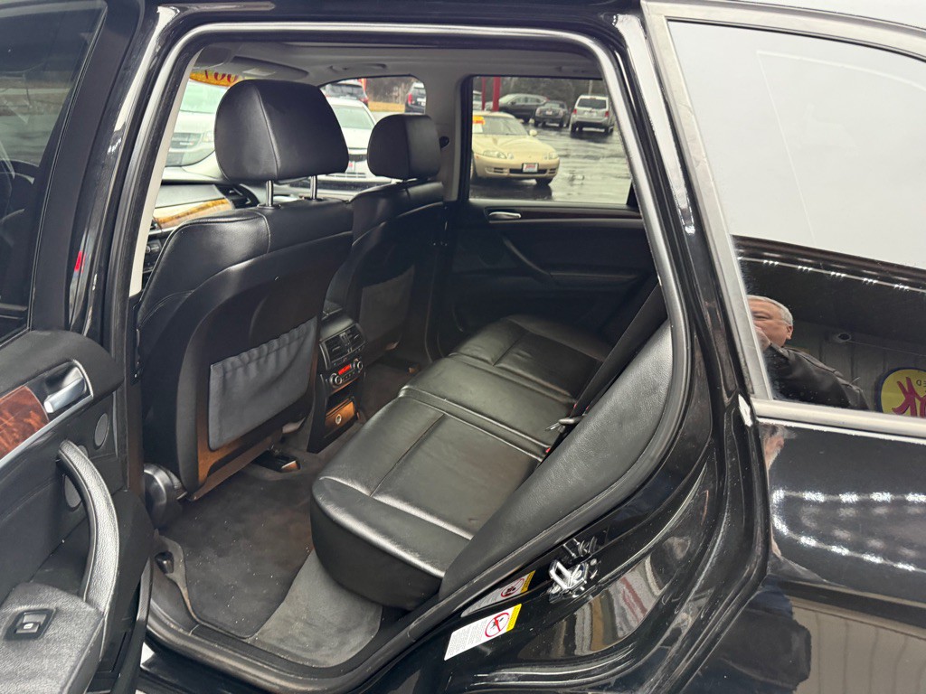 2007 BMW X5 Image 8