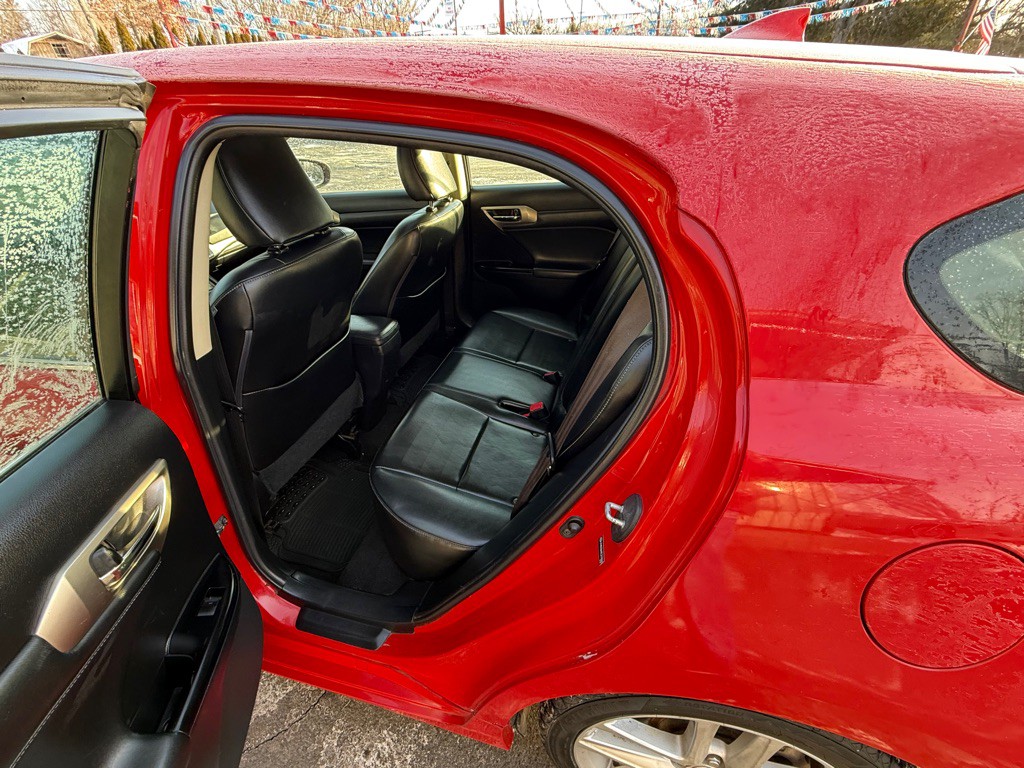 2014 Lexus CT Image 8