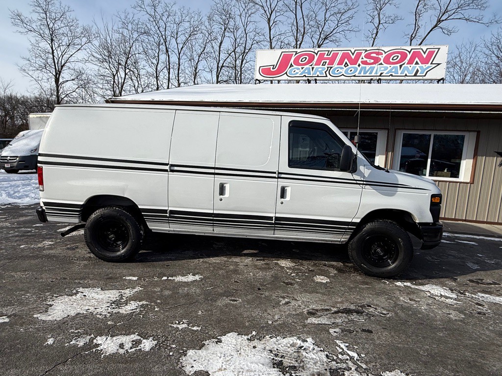 2014 Ford Econoline Image 2
