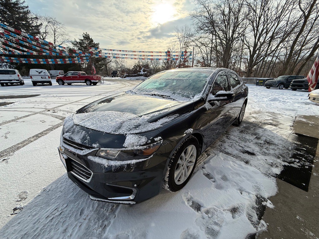 2017 Chevrolet Malibu Image 4