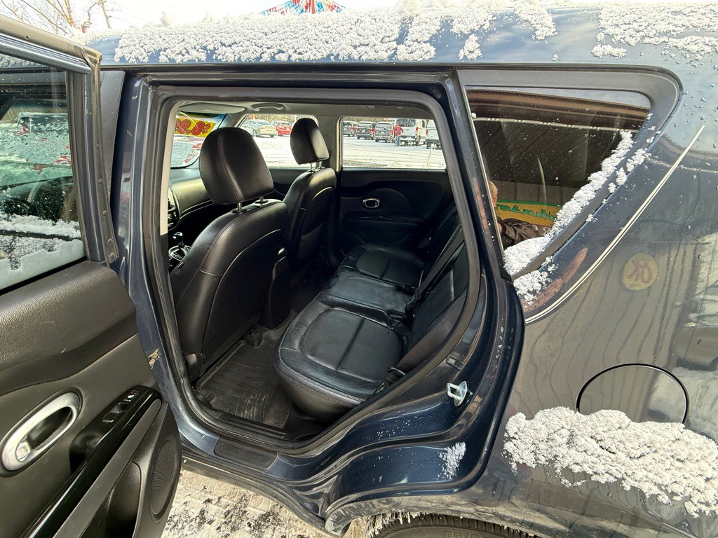 2016 Kia Soul Image 8
