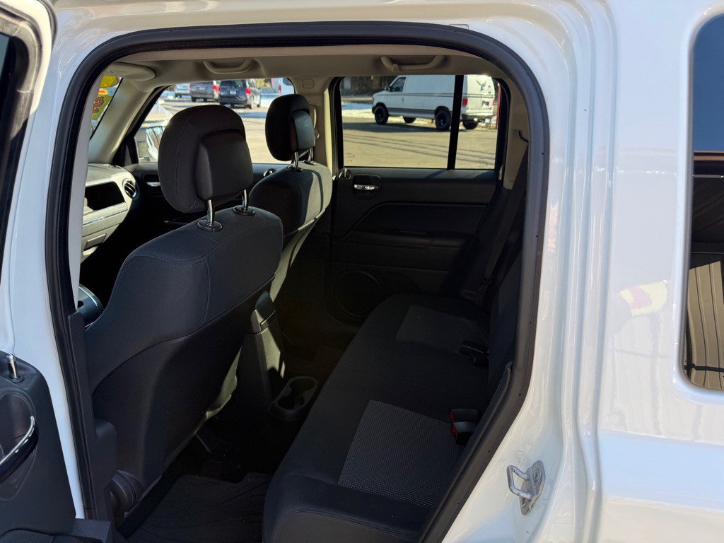 2012 Jeep Patriot Image 8