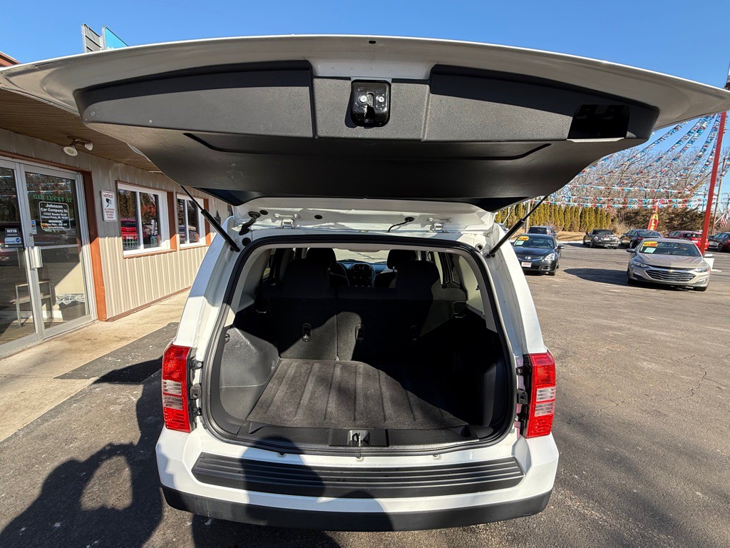 2012 Jeep Patriot Image 9