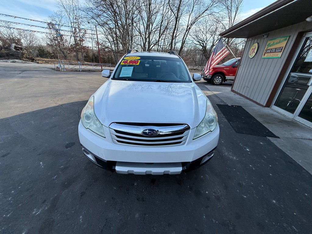 2011 Subaru Outback Image 3
