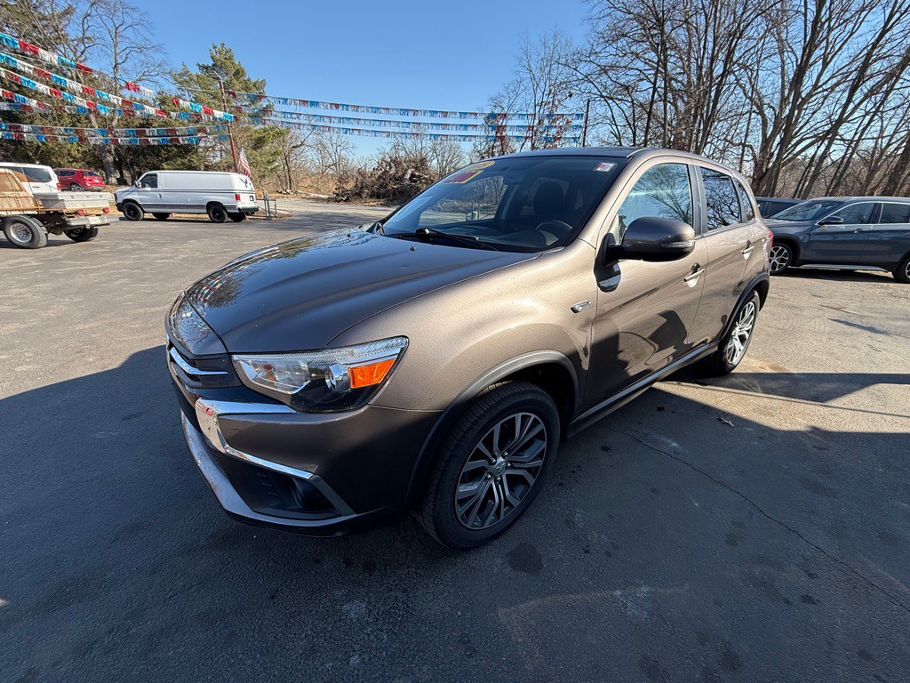 2018 Mitsubishi Outlander Image 4