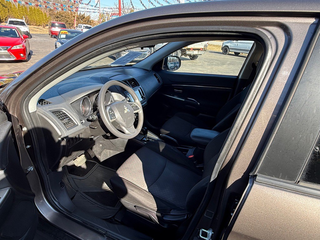 2018 Mitsubishi Outlander Image 7