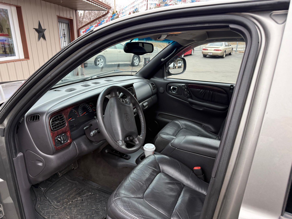 2000 Dodge Durango Image 7
