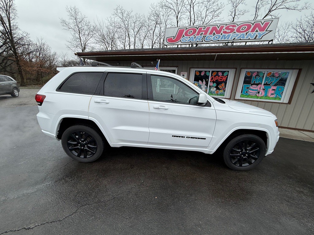 2018 Jeep Grand Cherokee Image 2