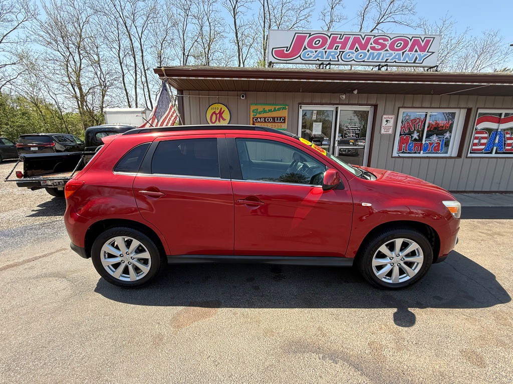 2015 Mitsubishi Outlander Image 2