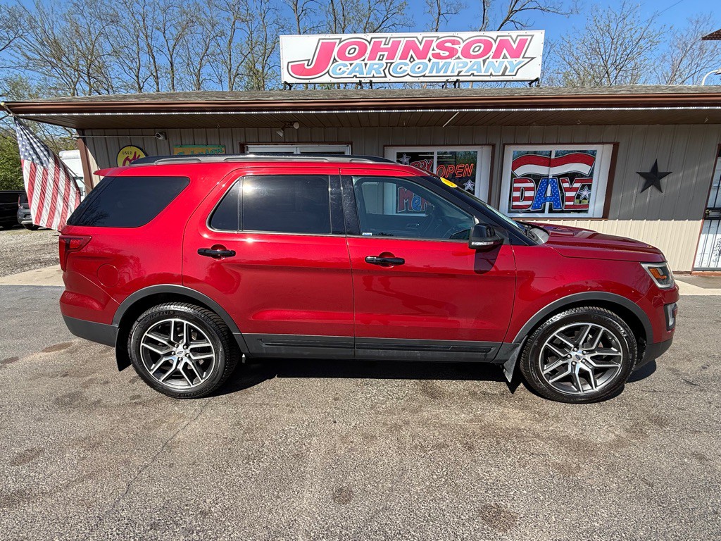 2017 Ford Explorer Image 2