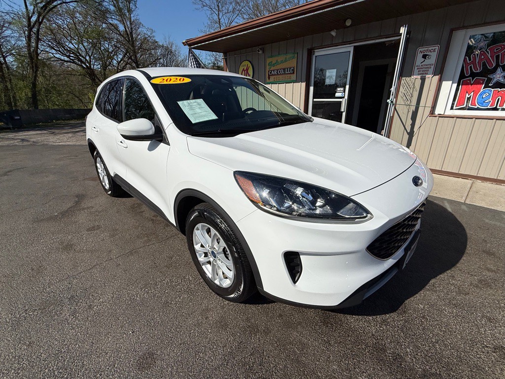 2020 Ford Escape Image 1