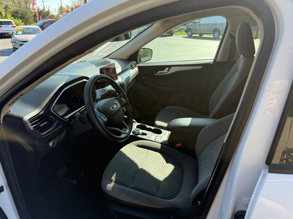 2020 Ford Escape Image 7
