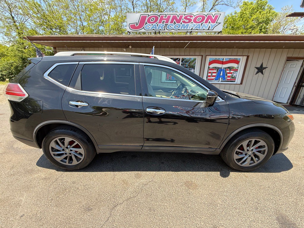 2016 Nissan Rogue Image 2