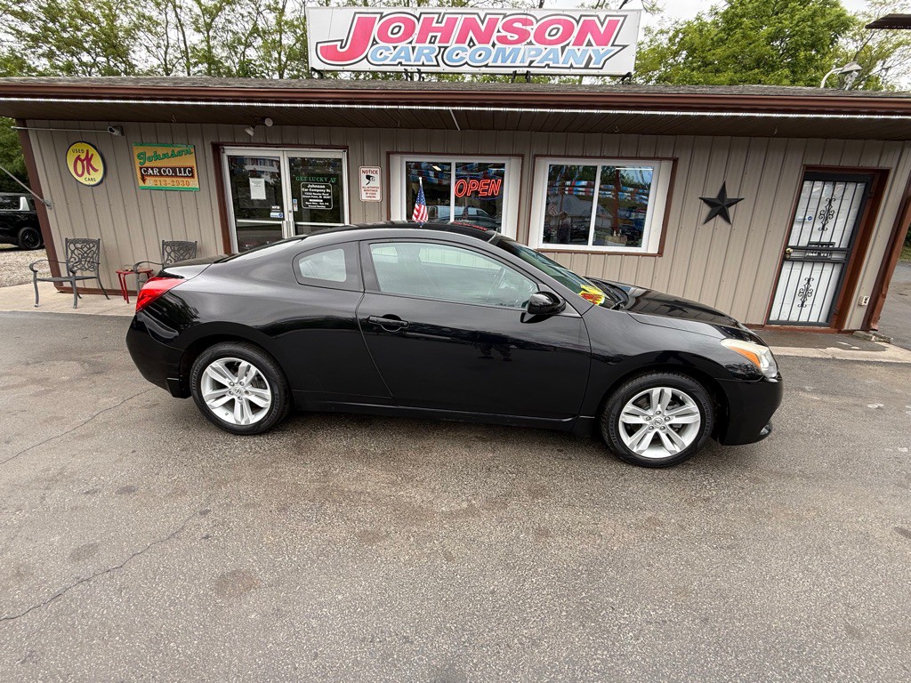 2010 Nissan Altima Image 2