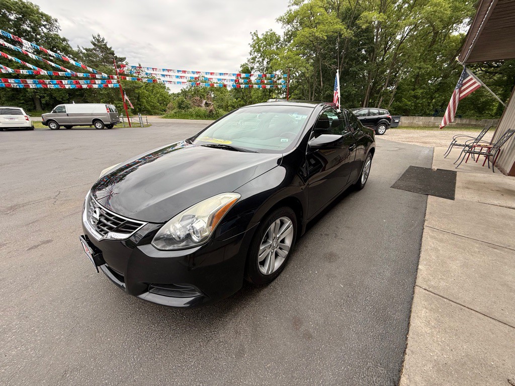 2010 Nissan Altima Image 4