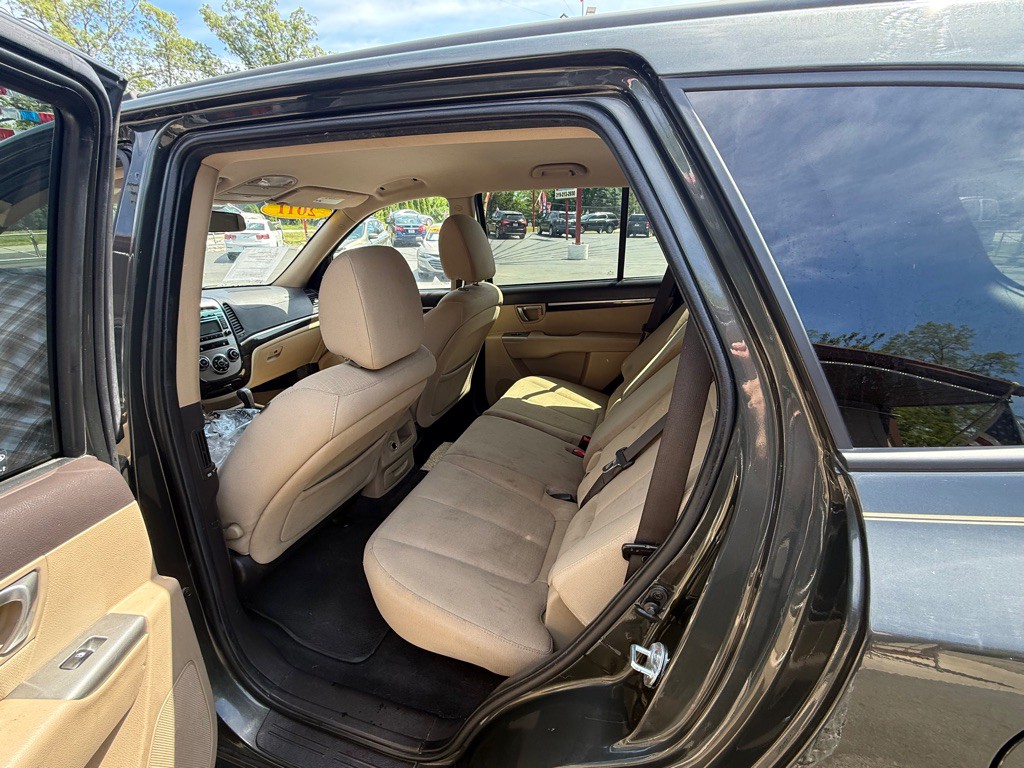 2011 Hyundai Santa Fe Image 8