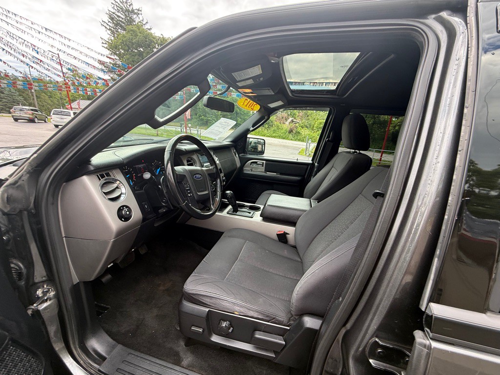 2017 Ford Expedition Image 7