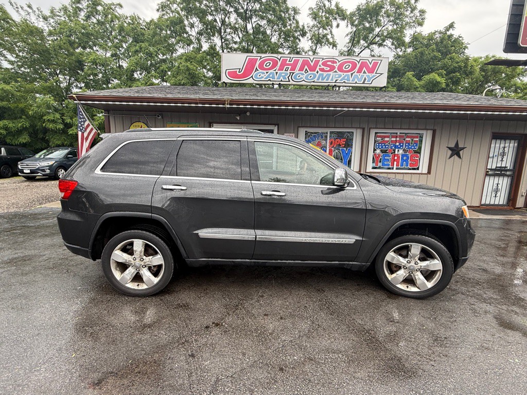 2011 Jeep Grand Cherokee Image 2