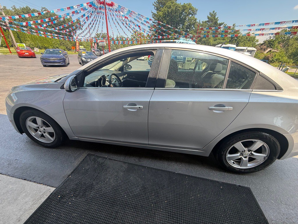 2014 Chevrolet Cruze Image 5