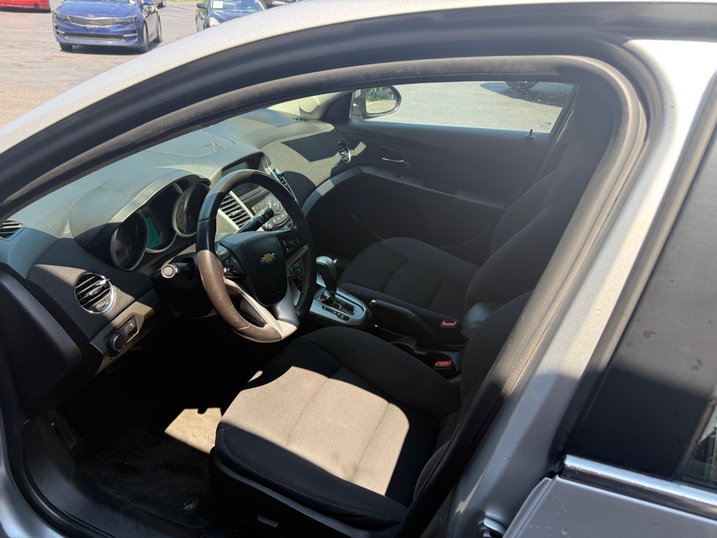 2014 Chevrolet Cruze Image 7