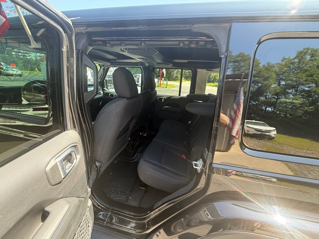2021 Jeep Wrangler Unlimited Image 17