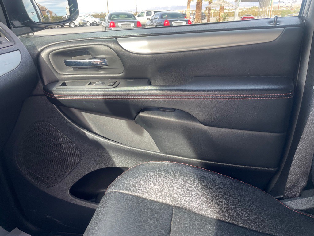 2018 Dodge Grand Caravan Image 11