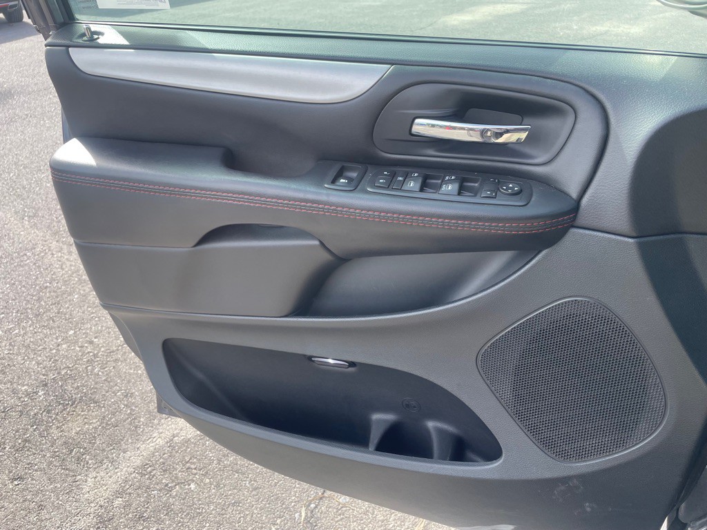 2018 Dodge Grand Caravan Image 12