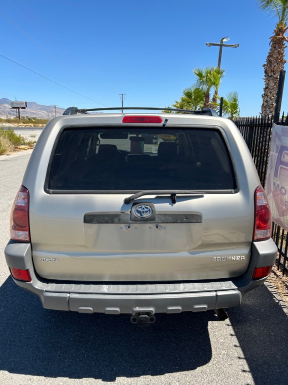 2003 Toyota 4Runner Image 2