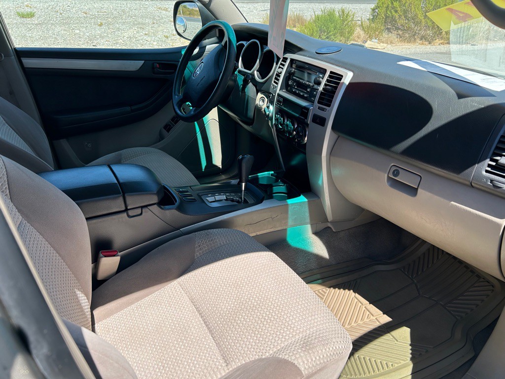 2003 Toyota 4Runner Image 18