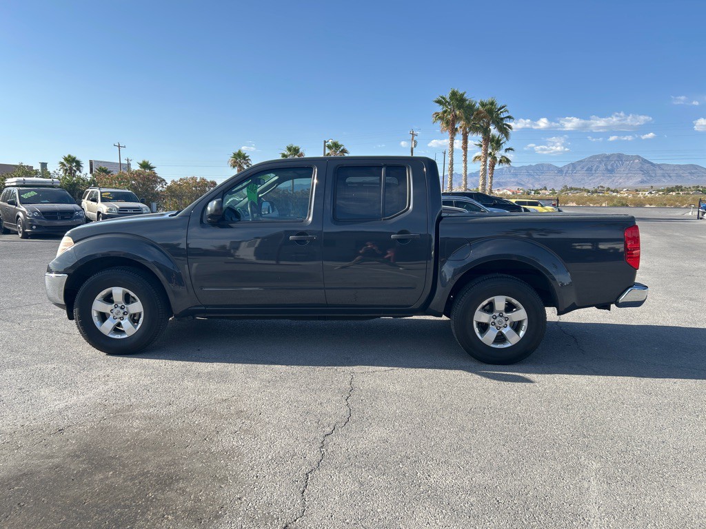 2010 Nissan Frontier Image 1
