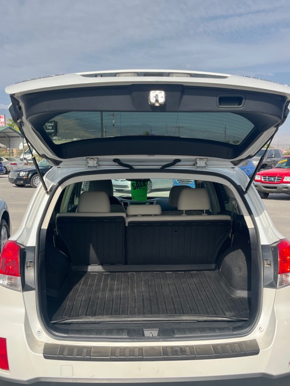 2014 Subaru Outback Image 3