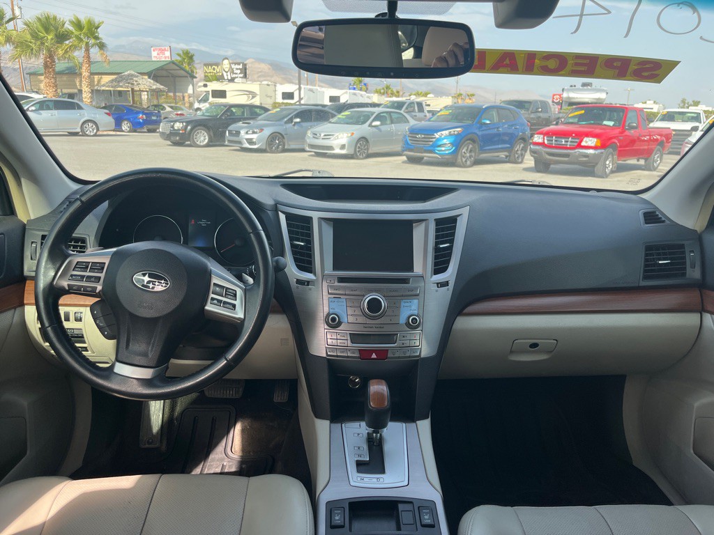 2014 Subaru Outback Image 7