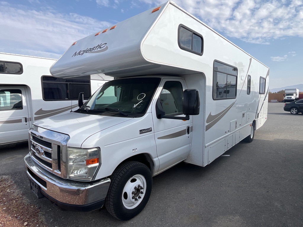 2014 Ford Econoline Image 1