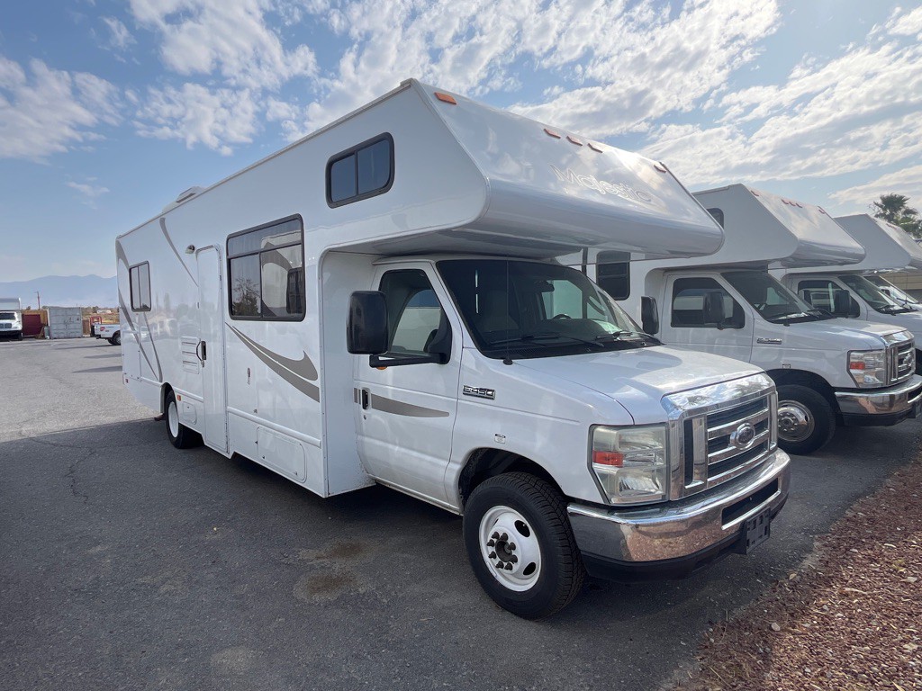 2014 Ford Econoline Image 2