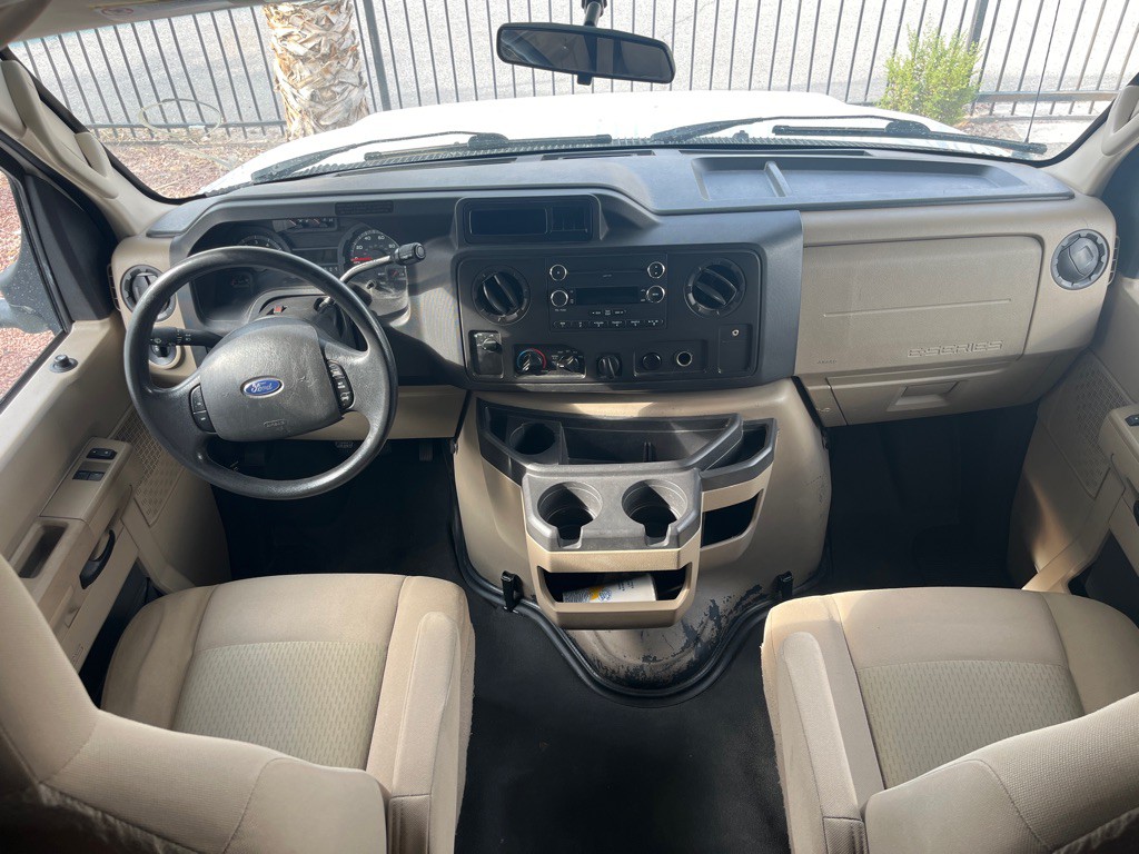 2014 Ford Econoline Image 3