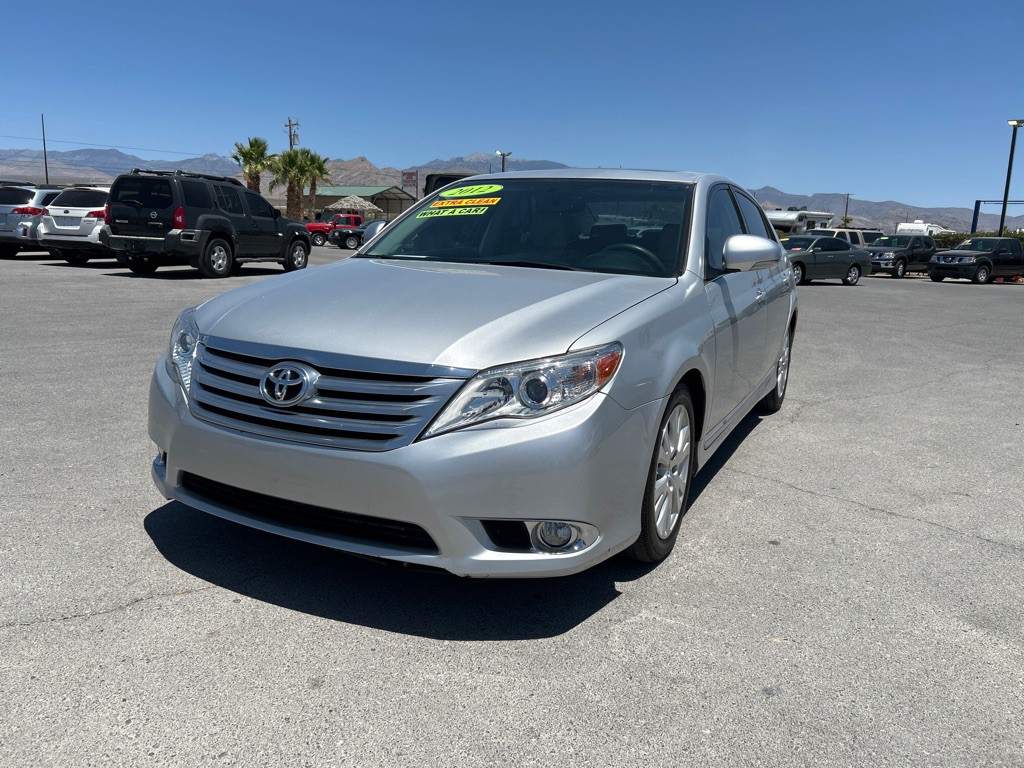 2012 Toyota Avalon Image 2