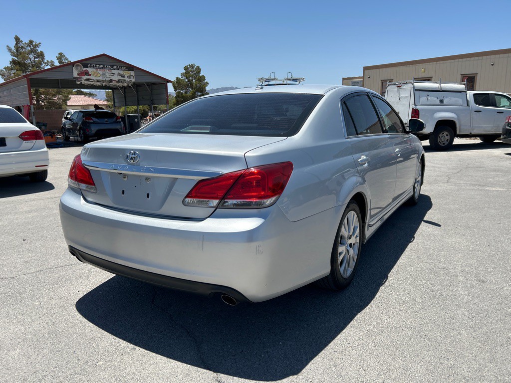 2012 Toyota Avalon Image 4