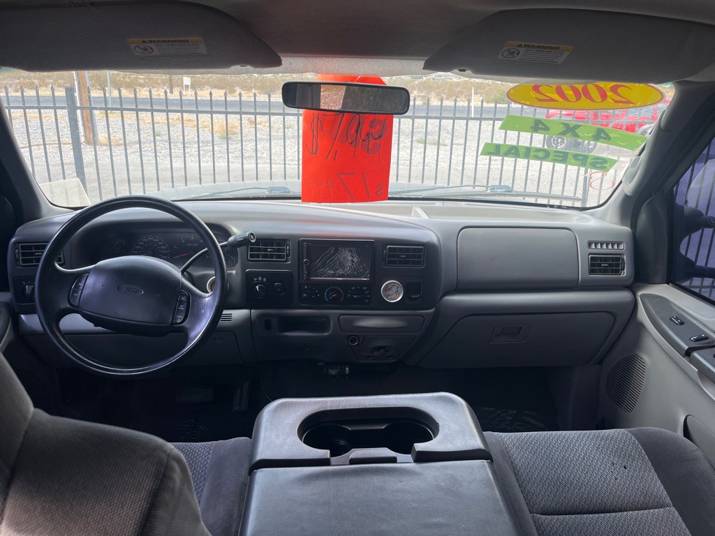 2002 Ford F-350 Image 3